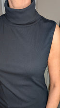 Load image into Gallery viewer, THE PENNY Sleeveless Polo - Black
