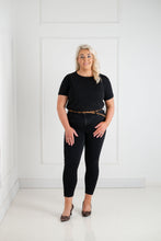 Load image into Gallery viewer, THE HAYDEN Crew Neck T-Shirt - Black
