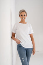 Load image into Gallery viewer, THE HAYDEN Crew Neck T-Shirt - White
